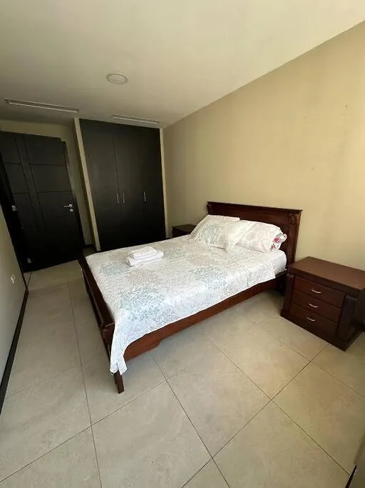 גוויאקיל Departamento De 3 Habitaciones En Puerto Santa Ana דירה