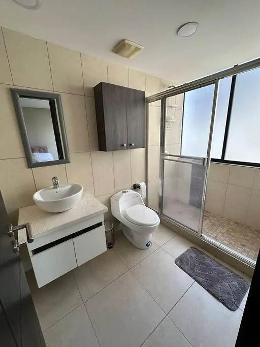 Departamento De 3 Habitaciones En Puerto Santa Ana Guayaquil 0*,